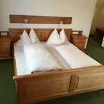 בית אירוח Gaestehaus Kuebler