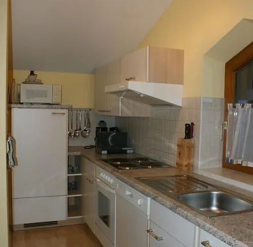 홈스테이 Gaestehaus Kuebler