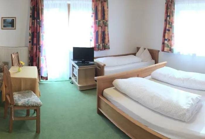 Gaestehaus Kuebler Pansiyon *