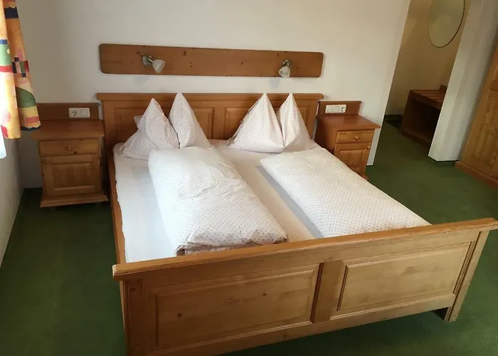 홈스테이 Gaestehaus Kuebler